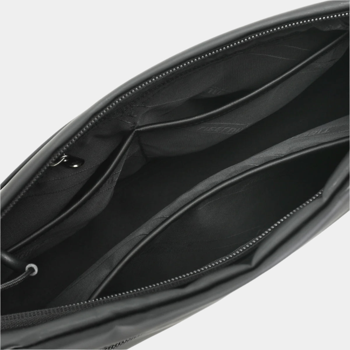 Lightweight iPad Daily Messenger Bag