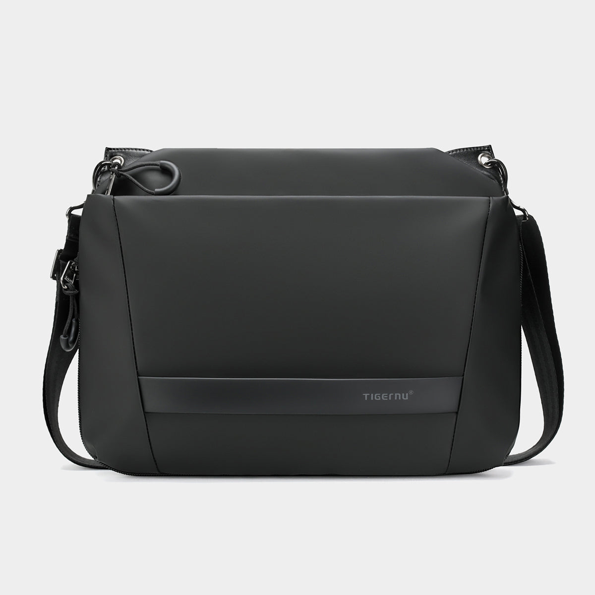 Lightweight iPad Daily Messenger Bag