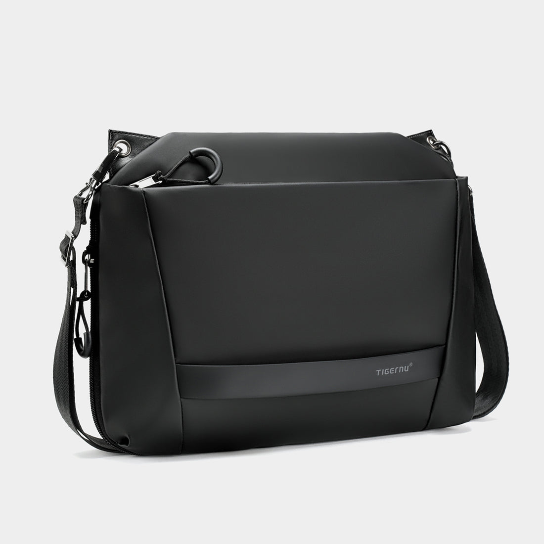 Lightweight Daily Messenger Bag